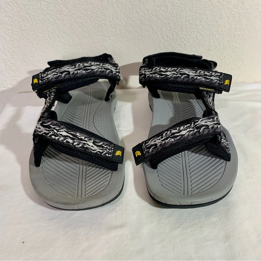 Camel Crown stylish sandals